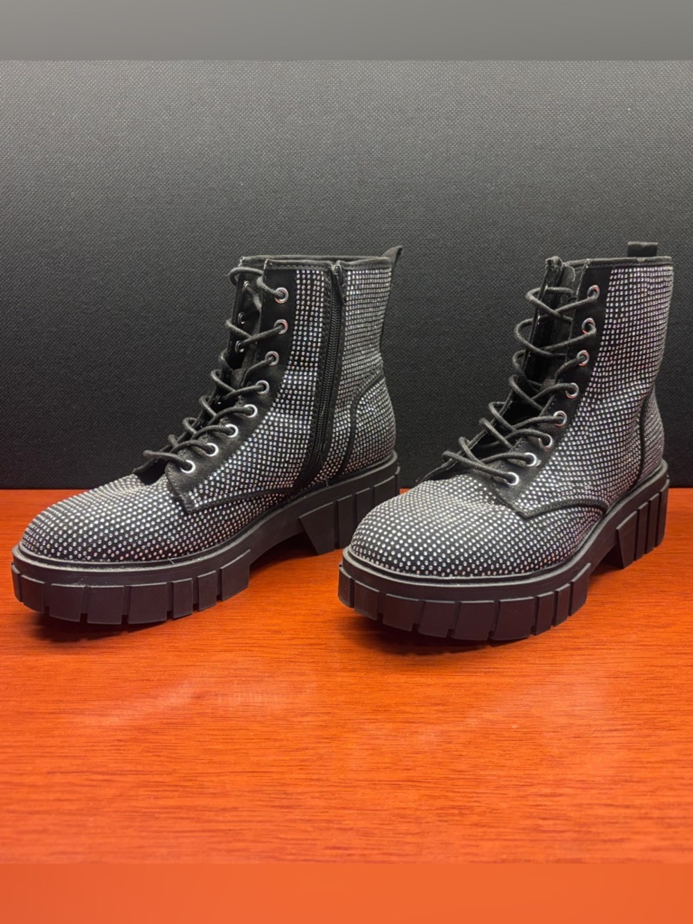 Women's Madden NYC Sz 11 Rhinestone Lace-Up Combat Boots in Black Stone, GUC